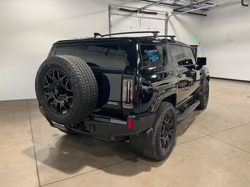 Used 2025 GMC Hummer EV 2X w/ LPO, Roof Cross Rail Package AWD/4WD image 3