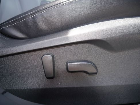 Used 2022 Subaru Outback Limited AWD/4WD image 23