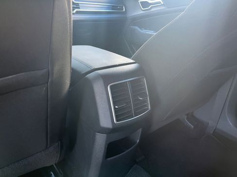 Used 2025 Kia Sportage LX image 24