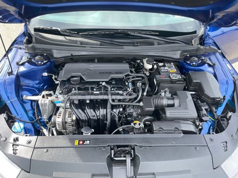 Used 2025 Kia K4 LXS image 32