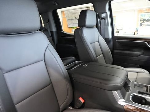 New 2026 GMC Sierra 1500 Elevation w/ Elevation Premium Package image 11