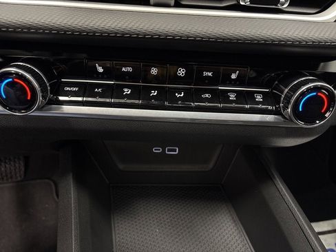 New 2026 Chevrolet Equinox LT w/ Convenience Package II image 20