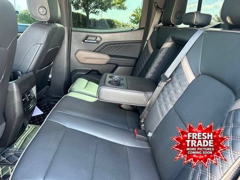 Used 2023 GMC Canyon Denali AWD/4WD image 7