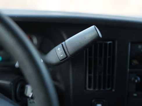 Used 2023 Chevrolet Express 2500 w/ Driver Convenience Package image 28