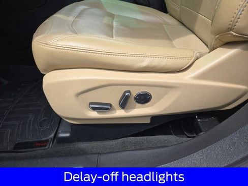 Used 2017 Ford Explorer Limited w/ Equipment Group 301A AWD/4WD image 22