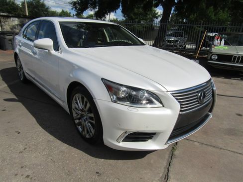 Used 2017 Lexus LS 460 image 5