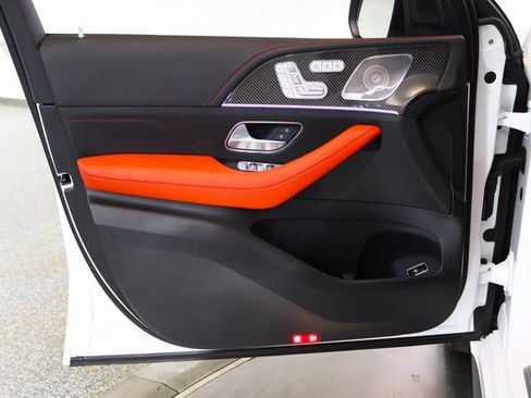 Used 2025 Mercedes-Benz GLE 63 AMG S w/ Driver Assistance Package image 21