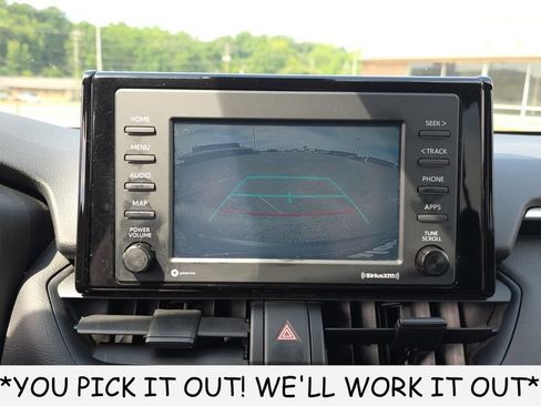 Used 2022 Toyota RAV4 LE FWD image 19