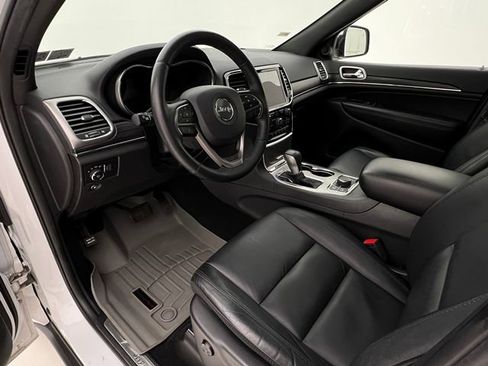 Used 2019 Jeep Grand Cherokee Limited AWD/4WD image 13