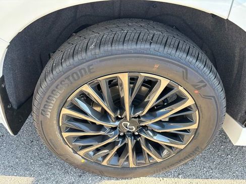 New 2026 INFINITI QX80 Autograph w/ Autograph Exterior Package image 18