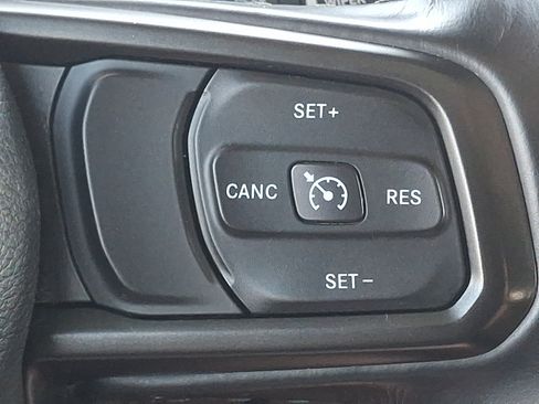 Used 2021 Jeep Wrangler Unlimited Sport AWD/4WD image 22