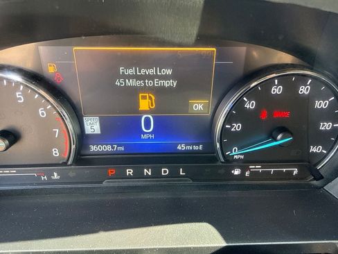 Used 2023 Ford Explorer XLT w/ Equipment Group 202A AWD/4WD image 23
