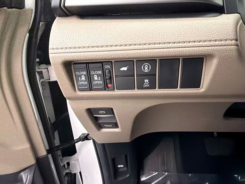Used 2024 Honda Odyssey EX-L image 35