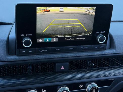 Used 2025 Honda CR-V LX image 16