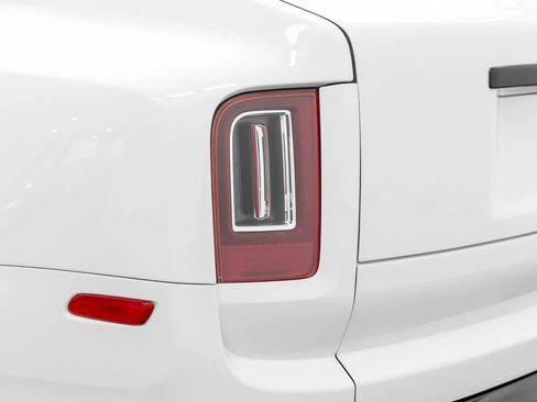 Certified 2020 Rolls-Royce Cullinan AWD/4WD image 66