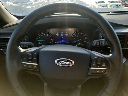 Used 2020 Ford Explorer XLT w/ Equipment Group 202A image 10