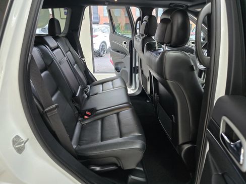 Used 2021 Jeep Grand Cherokee Limited w/ Premium Lighting Group image 17