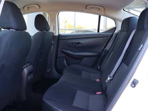 Used 2025 Nissan Sentra SV w/ Trunk Package FWD image 30