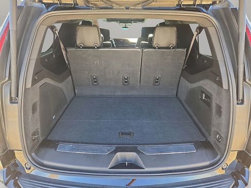 Used 2021 Cadillac Escalade ESV Sport Platinum image 11