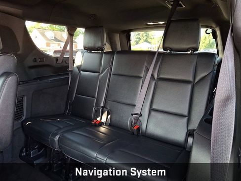 Used 2023 Cadillac Escalade ESV Luxury AWD/4WD image 14