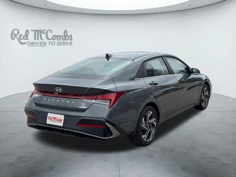 New 2025 Hyundai Elantra Limited image 5