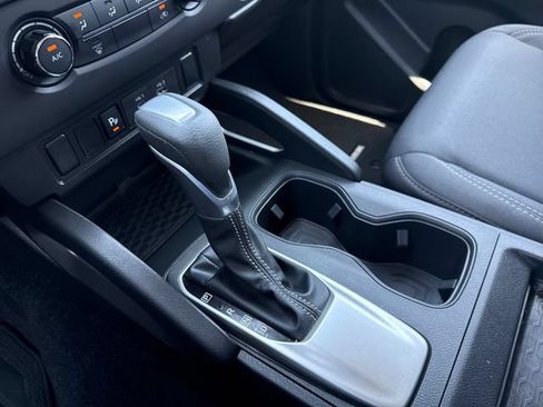 Certified 2025 Nissan Frontier SV RWD image 25