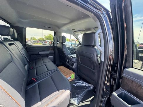 New 2026 Ford F350 Lariat w/ Black Appearance Package AWD/4WD image 17