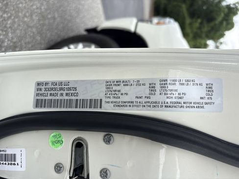 Used 2024 RAM 3500 Laramie image 35