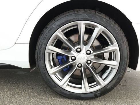 Used 2021 Cadillac CT4 V w/ Technology Package image 7