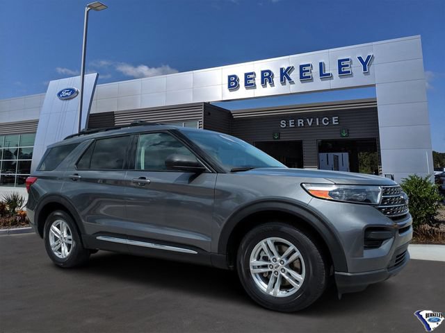 Used 2022 Ford Explorer XLT RWD image 1