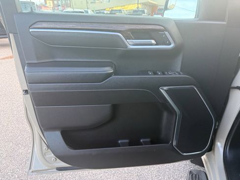 Used 2023 GMC Sierra 1500 Elevation image 9