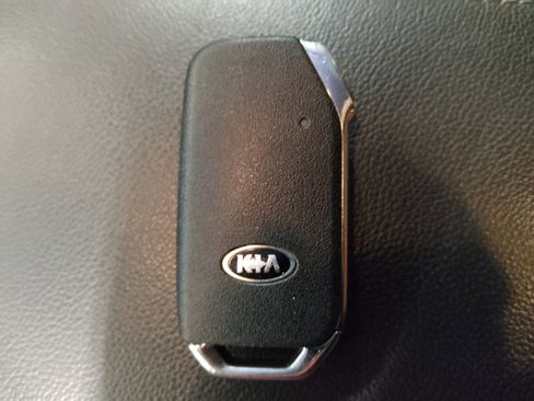 Used 2021 Kia Sportage EX FWD image 32