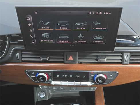 Used 2023 Audi A4 2.0T Premium w/ Convenience Package image 17