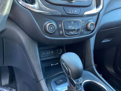 Certified 2023 Chevrolet Equinox LT image 30