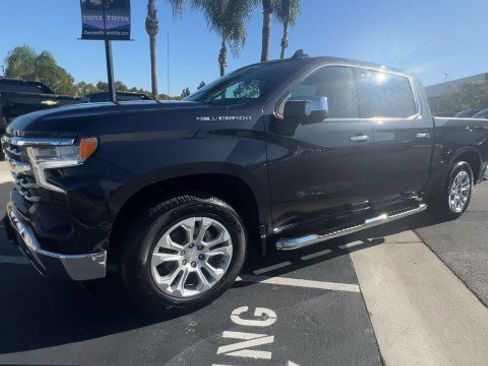 Used 2022 Chevrolet Silverado 1500 LTZ w/ LTZ Premium Package image 4