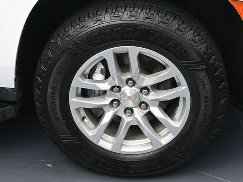 Used 2024 Chevrolet Tahoe LT AWD/4WD image 6
