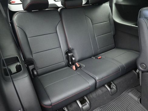 New 2026 Chevrolet Traverse RS image 9