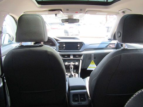 New 2024 Volkswagen Taos SE image 11