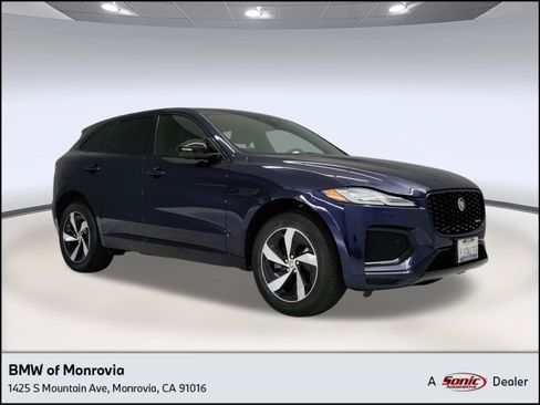 Used 2024 Jaguar F-PACE R-Dynamic S image 1