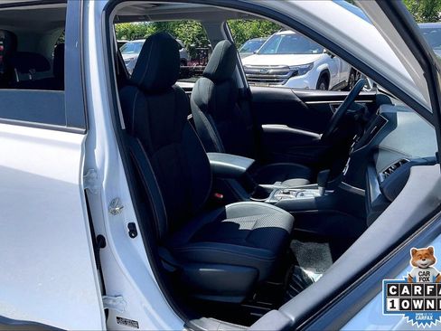 Certified 2022 Subaru Forester Premium AWD/4WD image 7