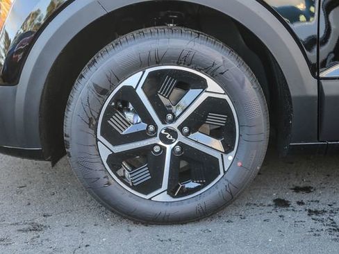 New 2026 Kia Niro LX image 27