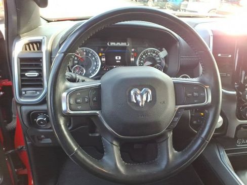 Used 2024 RAM 1500 Laramie AWD/4WD image 7