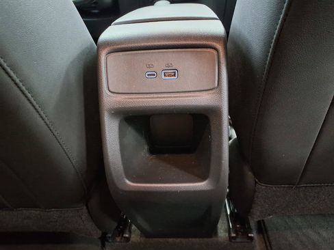 Used 2024 Chevrolet Trax RS w/ Sunroof Package FWD image 14