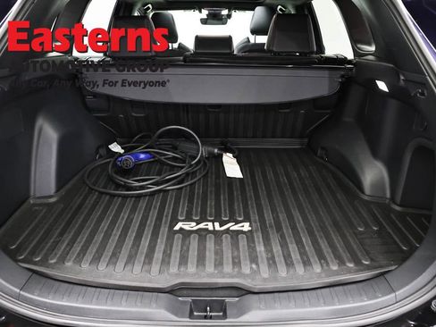 Used 2022 Toyota RAV4 XSE w/ Weather Package AWD/4WD image 9