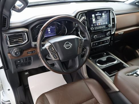 Used 2021 Nissan Titan Platinum Reserve w/ Moonroof Package image 24