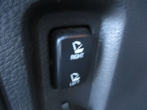 Used 2013 Ford Edge SEL FWD image 20