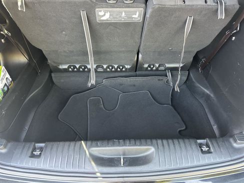 Used 2019 Chrysler Pacifica Touring Plus w/ S Appearance Package image 20