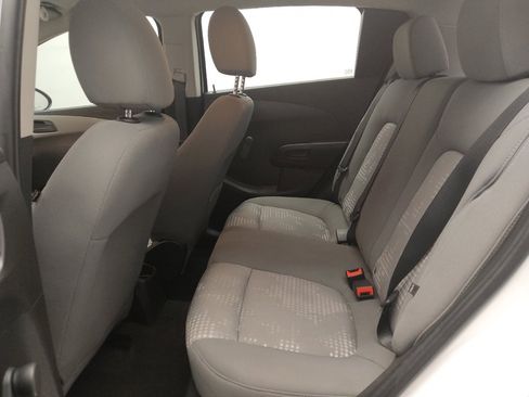 Used 2020 Chevrolet Sonic LT image 18