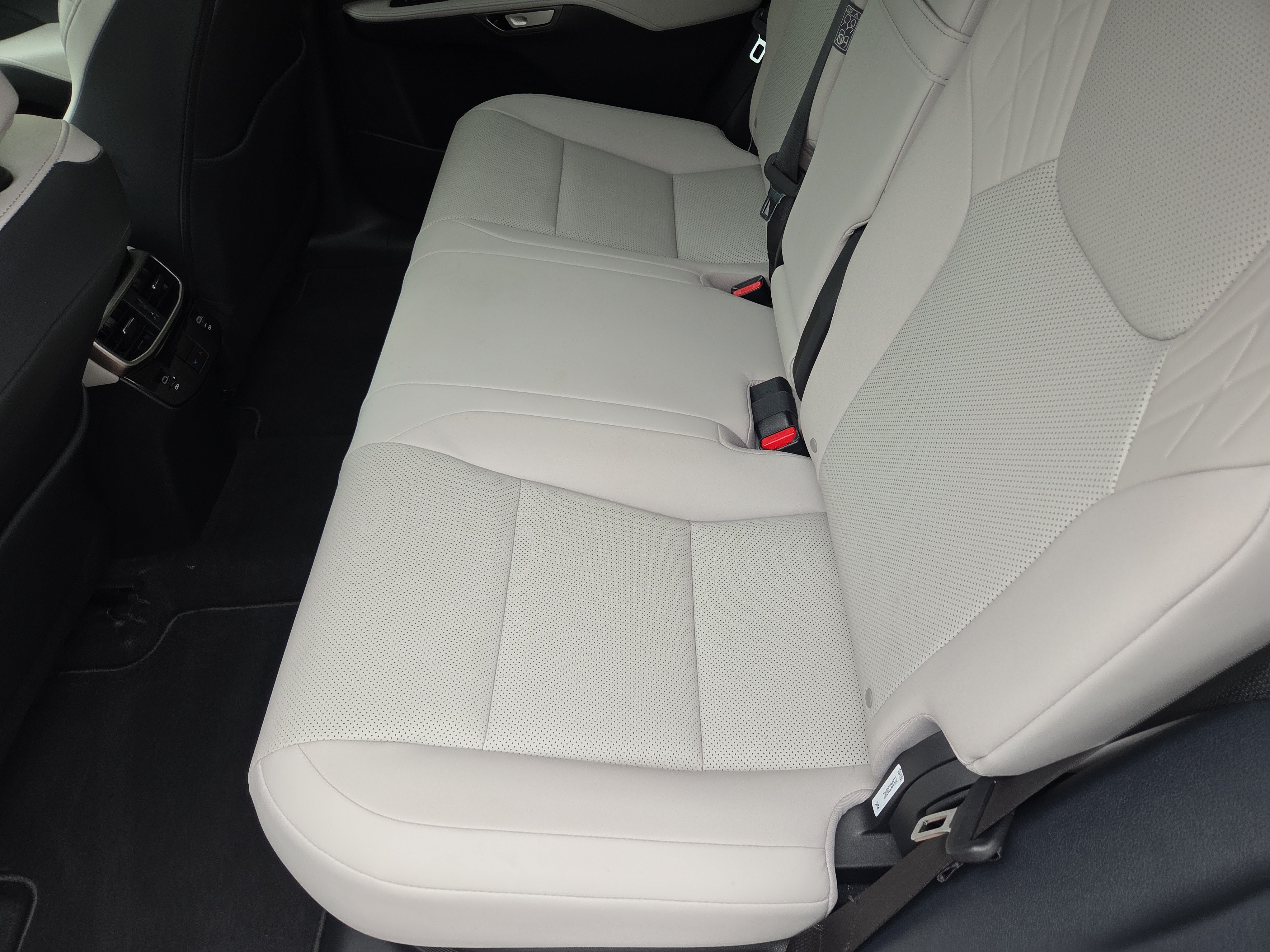 Certified 2025 Lexus RX 350h AWD/4WD image 18