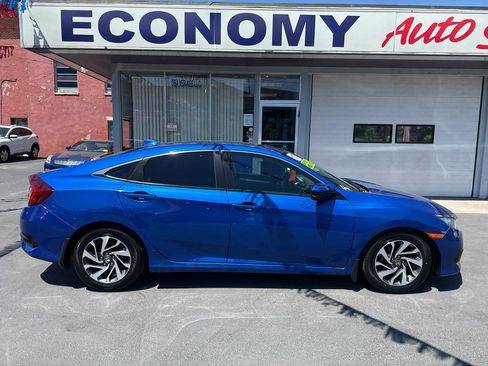 Used 2017 Honda Civic EX image 2